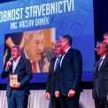 Vyhlašovatelé si připravili také oceňování výrazných osobností, které se podílely na rozvoji Moravskoslezského kraje. Oceněním Osobnost ve stavebnictví pro rok 2018 se může pyšnit Ing. Václav Daněk (s mikrofonem).